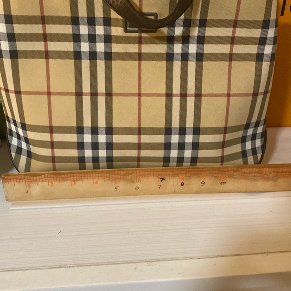 Burberry London tote bag in good condition beautiful clean - Picture 16 of 17
